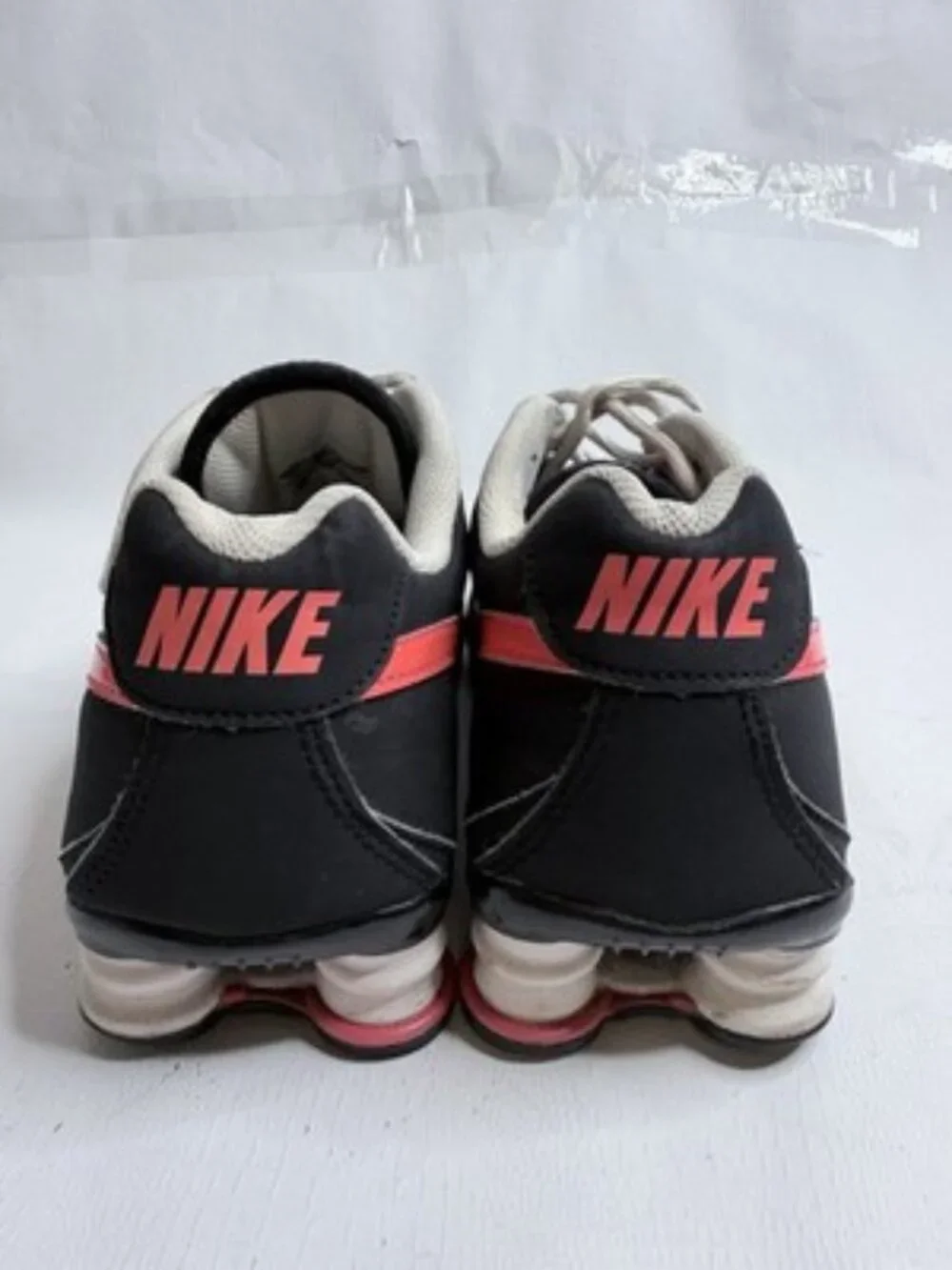 Women’s  Size 7Y Nike Shox Black R4 Ride Infrared Tl Running Shoes 310480 001 2
